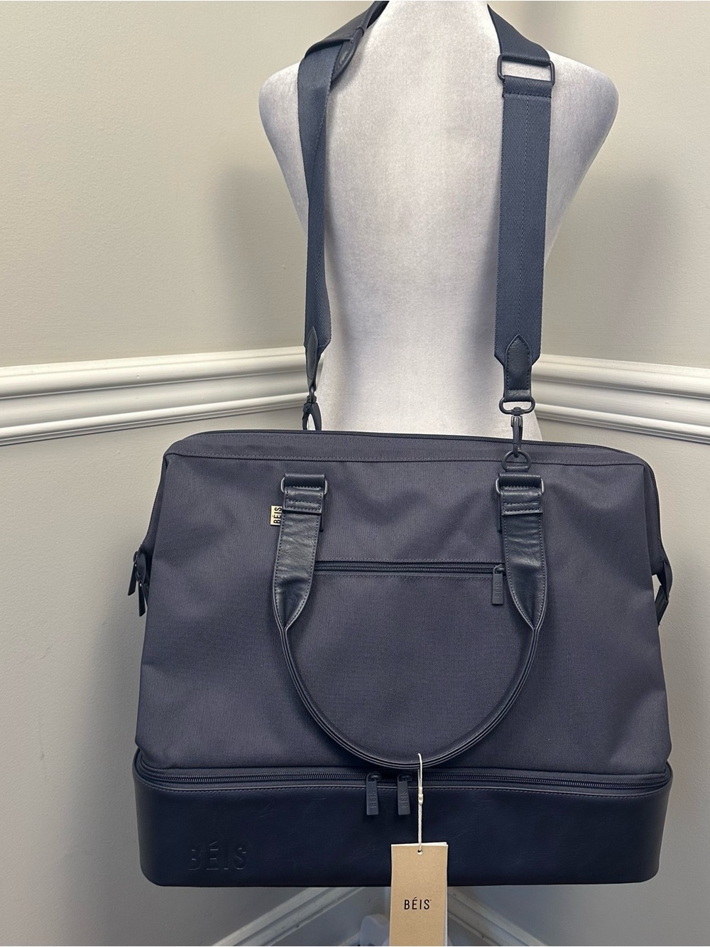 BEIS The Weekender Navy Travel Duffel with Detachable Strap NWTS
